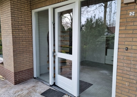 Voordeur met kozijn Herpen